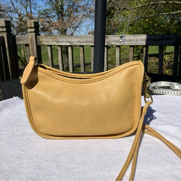 Coach Vintage Small Swinger Bag Honey 4080 - Picture 3 of 10